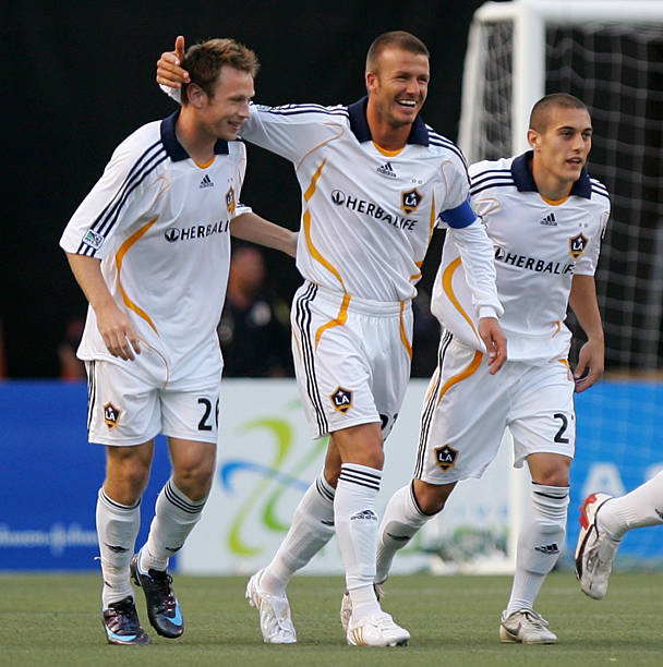 需要一个明 需要一个明