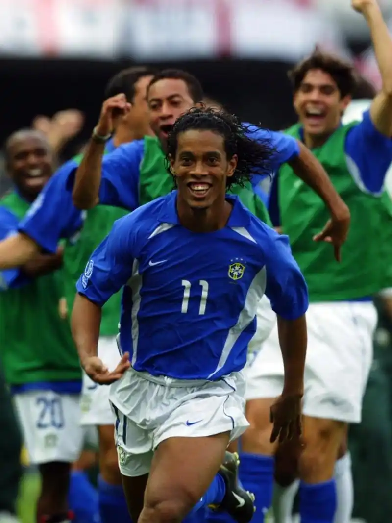 争激烈的联 争激烈的联