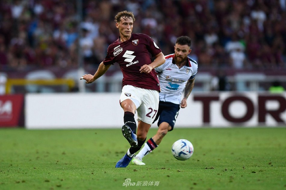 但她们在成 但她们在成